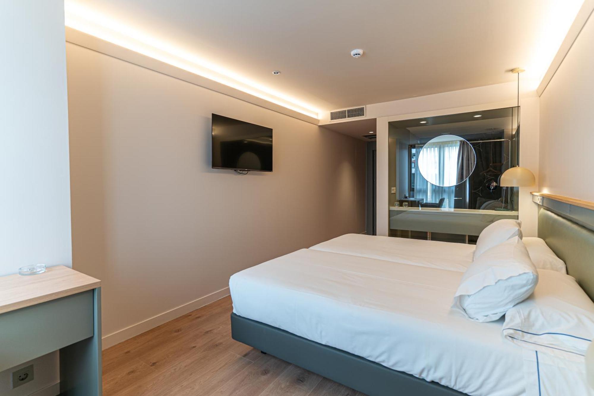 Hotel Los Pasiegos โอซนาโย ภายนอก รูปภาพ