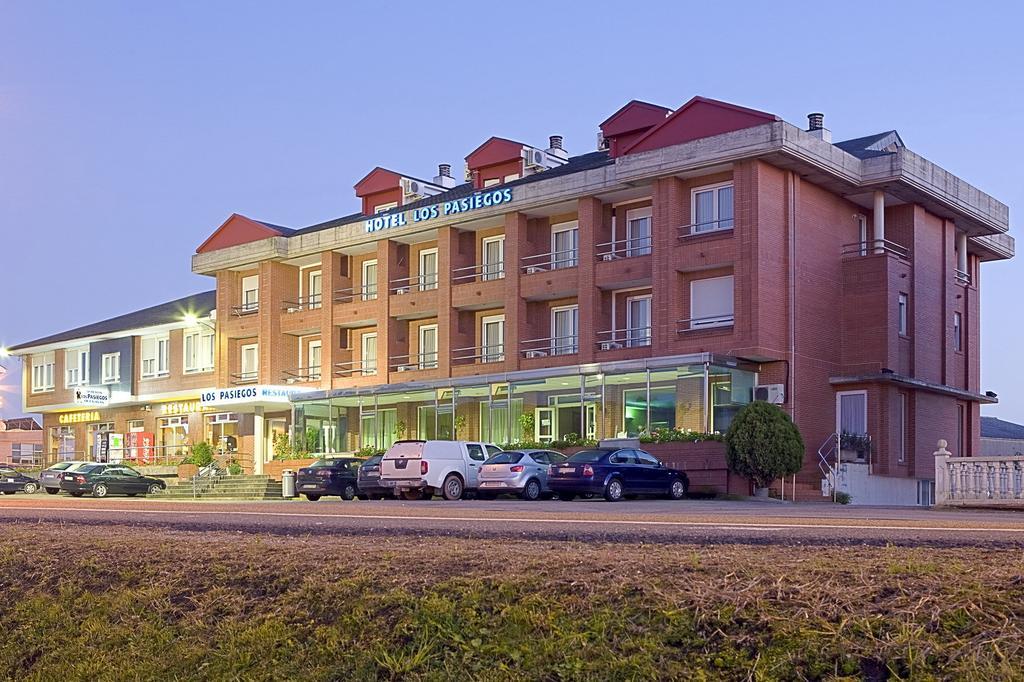 Hotel Los Pasiegos โอซนาโย ภายนอก รูปภาพ