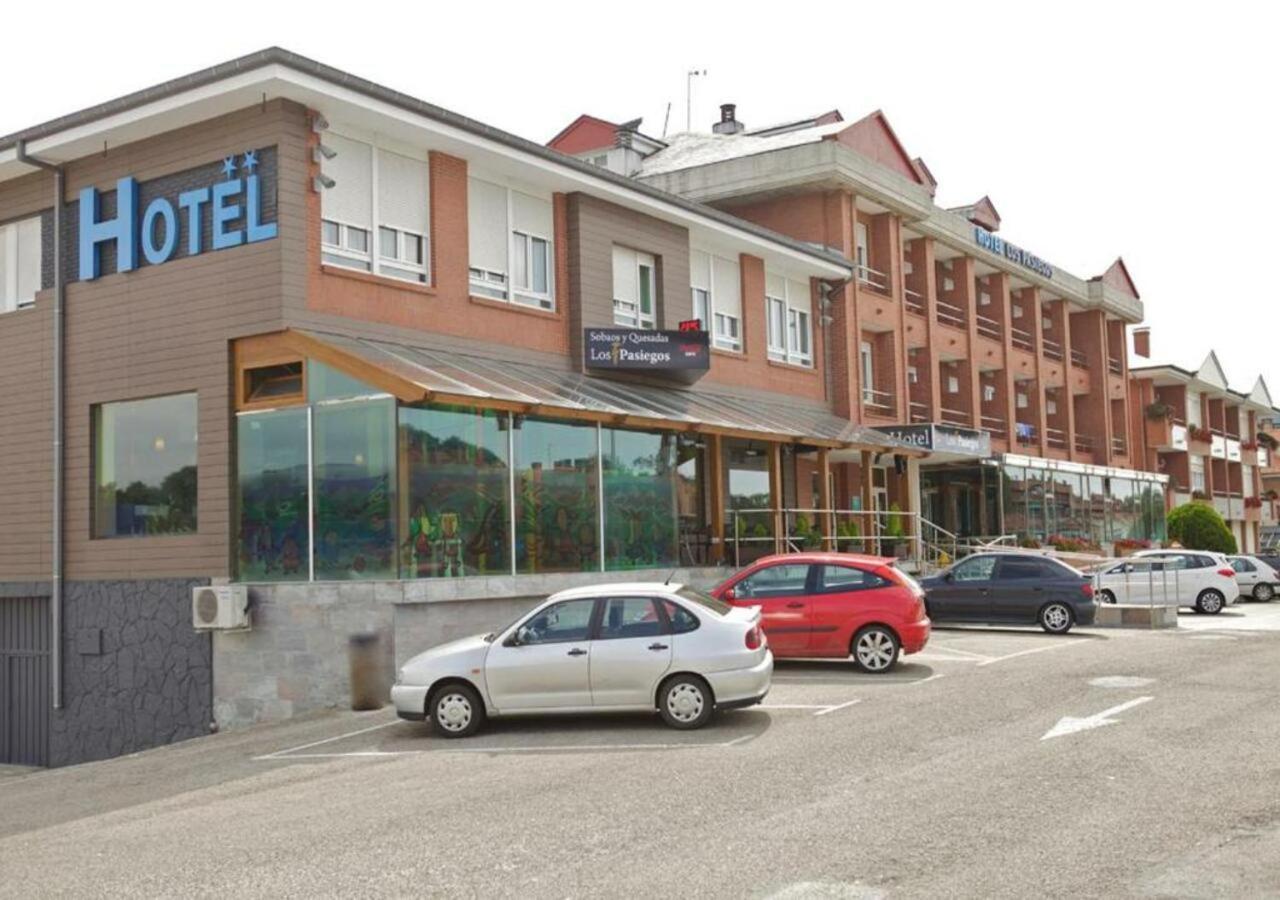 Hotel Los Pasiegos โอซนาโย ภายนอก รูปภาพ